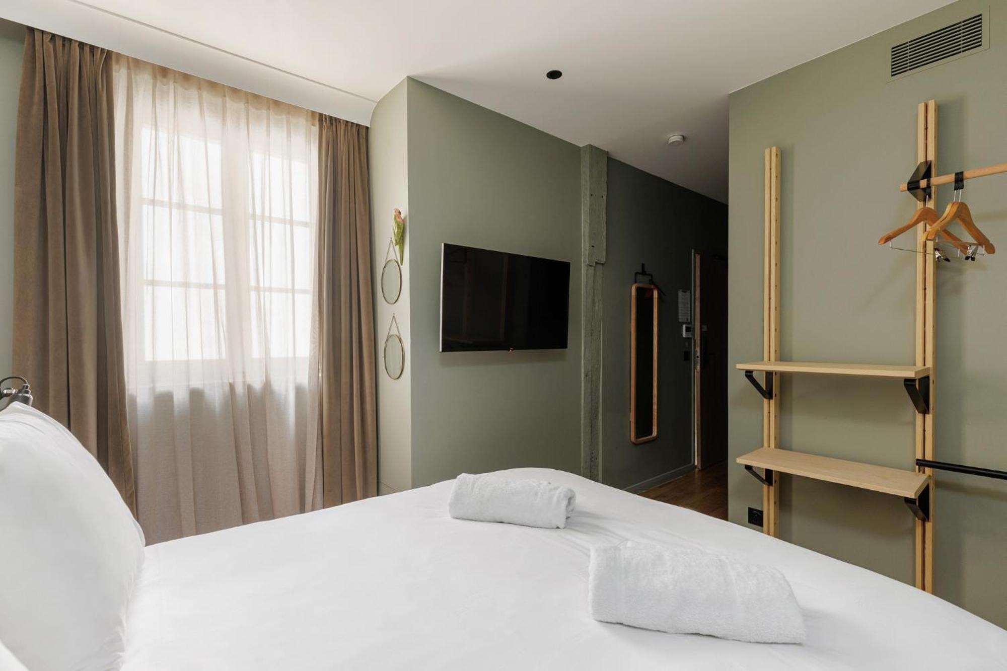 Hotel Des Sept - Entree Autonome, Reception En Ligne - Encore Mieux Orleans Exterior photo